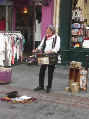 organ grinder